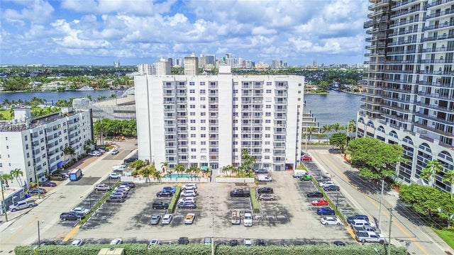 2 of 31 - 200 S Birch Rd 208, Fort Lauderdale, FL