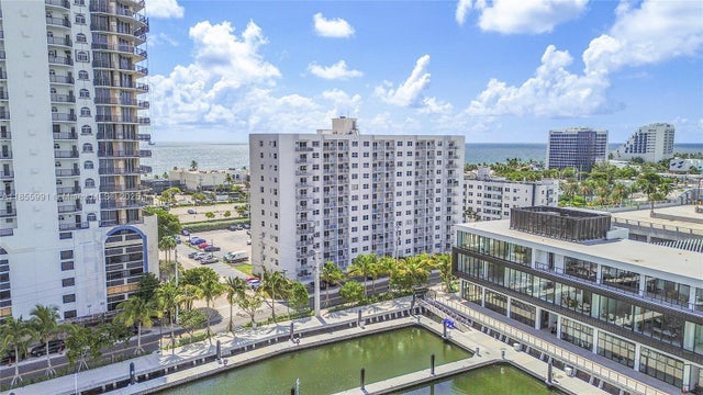 4 of 31 - 200 S Birch Rd 208, Fort Lauderdale, FL