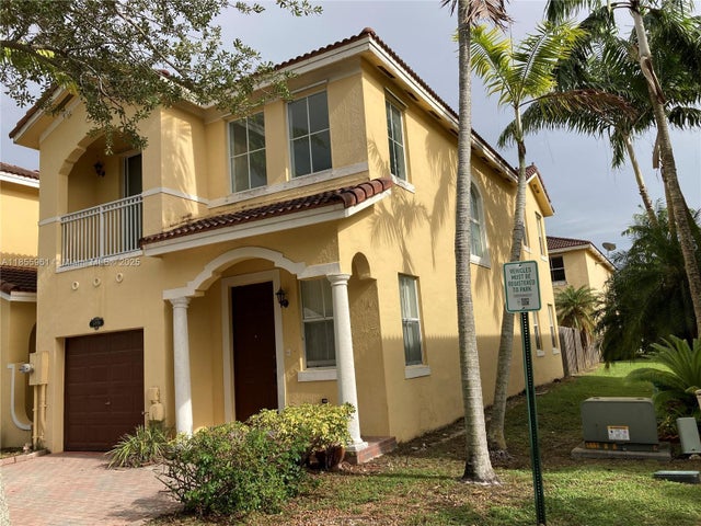 2 of 62 - 14956 Sw 8th Ln, Miami, FL