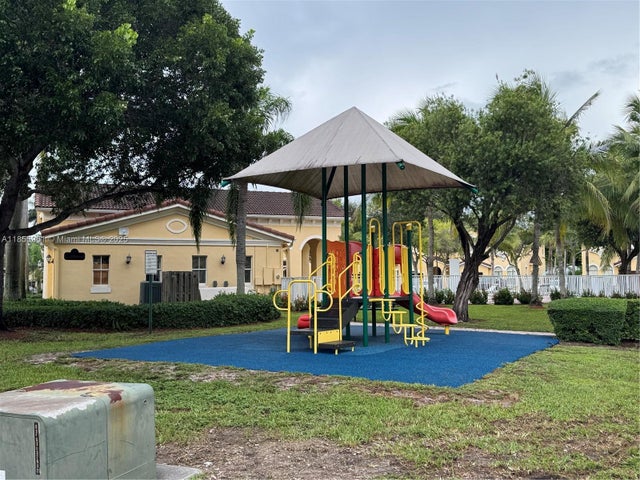 5 of 62 - 14956 Sw 8th Ln, Miami, FL