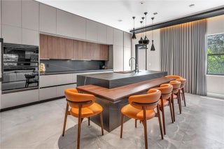 Photo of Listing #A11856045