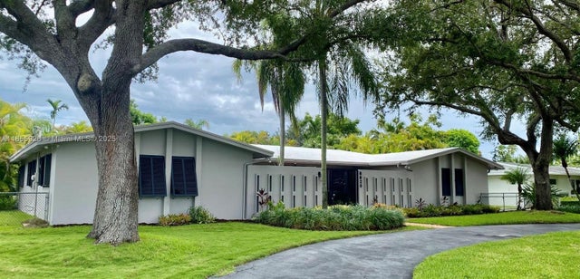 1 of 43 - 8820 Sw 150th St, Palmetto Bay, FL