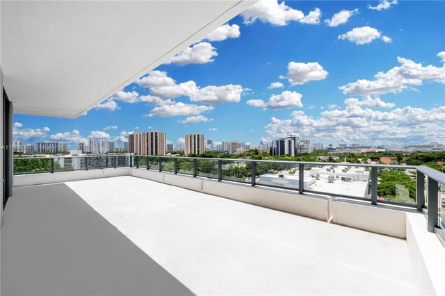 2 of 29 - 2960 Ne 207th St 817, Aventura, FL