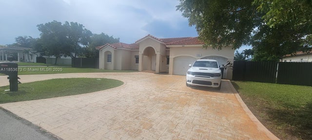 2 of 18 - 13281 Sw 206th Ter, Miami, FL
