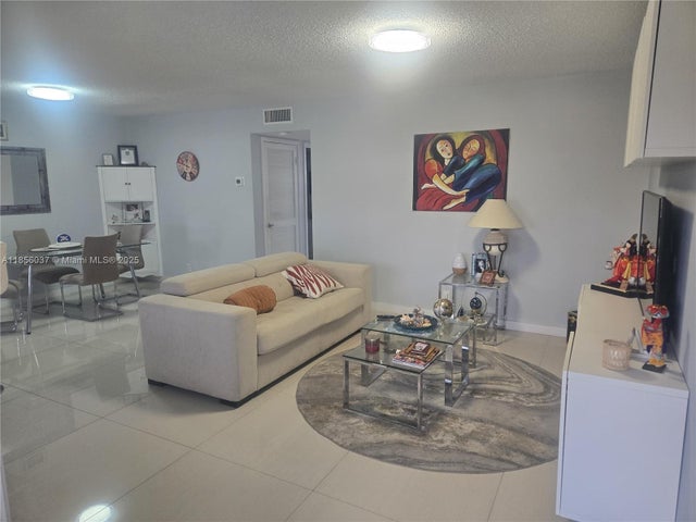 1 of 12 - 5300 Washington St U403, Hollywood, FL