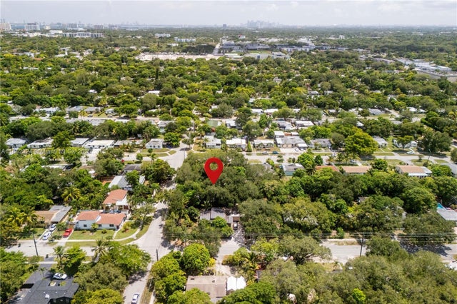 3 of 8 - 14350 Ne 8th Ave, North Miami, FL