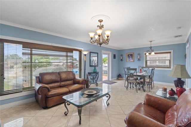 3 of 35 - 541 E 58th St, Hialeah, FL