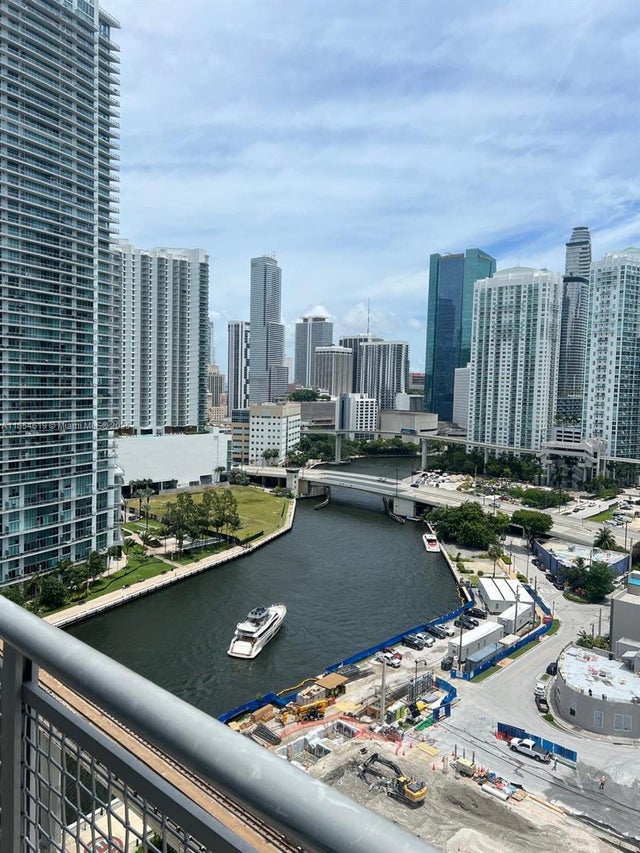 2 of 30 - 690 Sw 1st Ct 2122, Miami, FL
