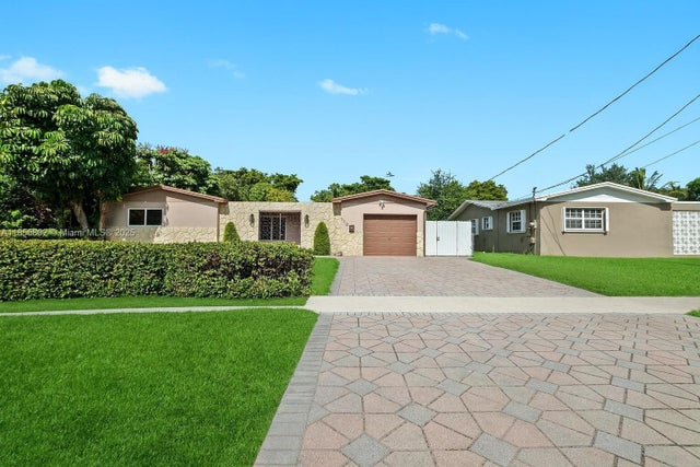 2 of 30 - 110 Nw 78th Ave, Pembroke Pines, FL