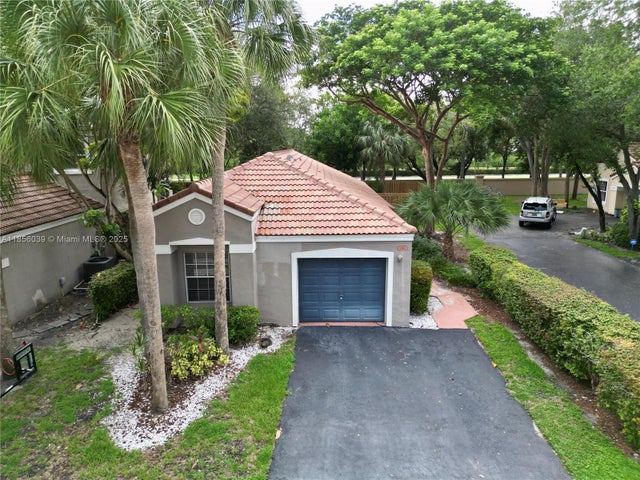 3 of 49 - 1145 Nw 111th Ave, Plantation, FL