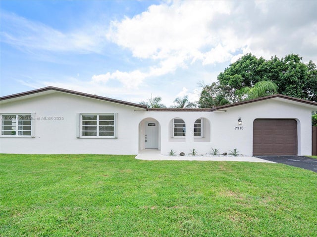 1 of 44 - 9310 Sw 165th St, Palmetto Bay, FL