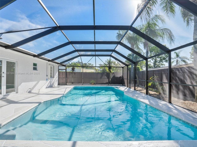 3 of 44 - 9310 Sw 165th St, Palmetto Bay, FL