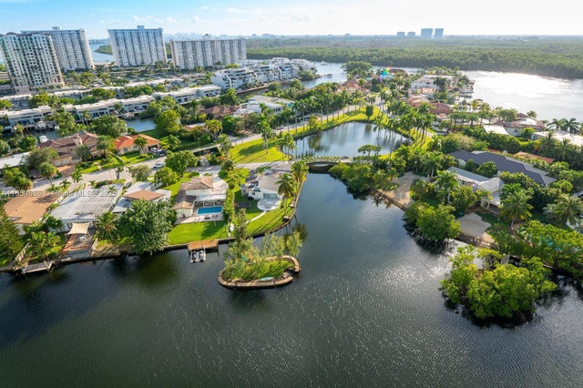 1 of 20 - 16500 Collins Ave 1855, Sunny Isles Beach, FL