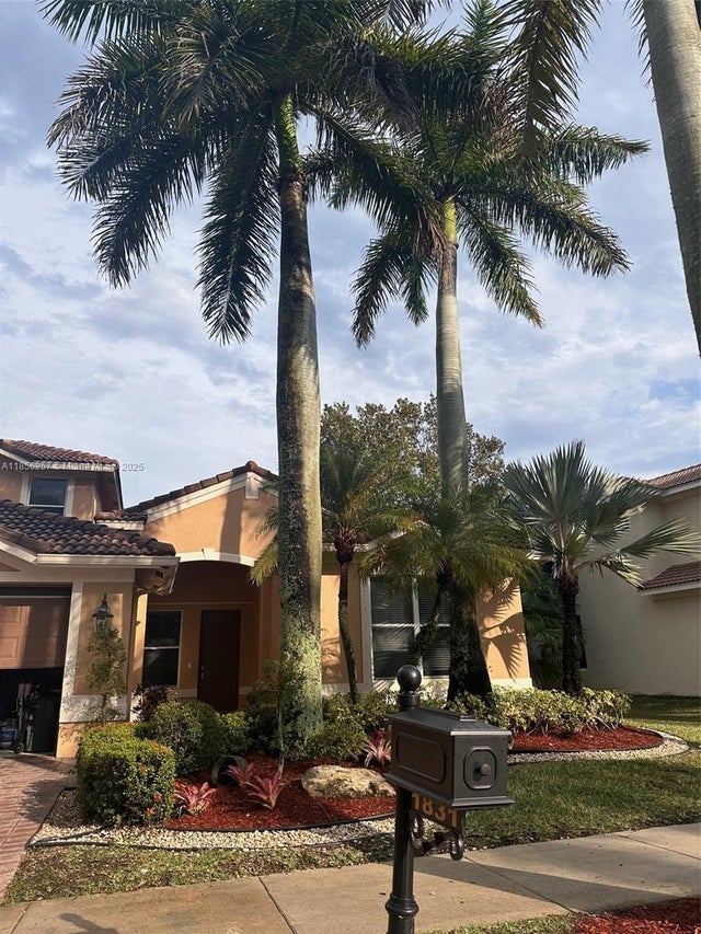 1 of 3 - 1831 Mariners Ln, Weston, FL