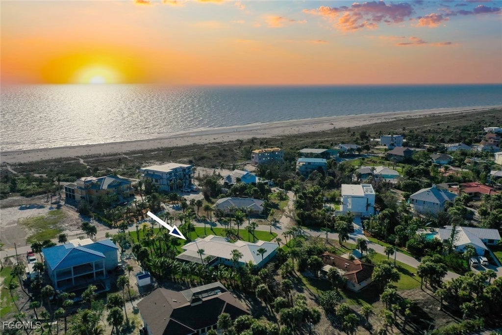 4724 Rue Belle Mer, Sanibel