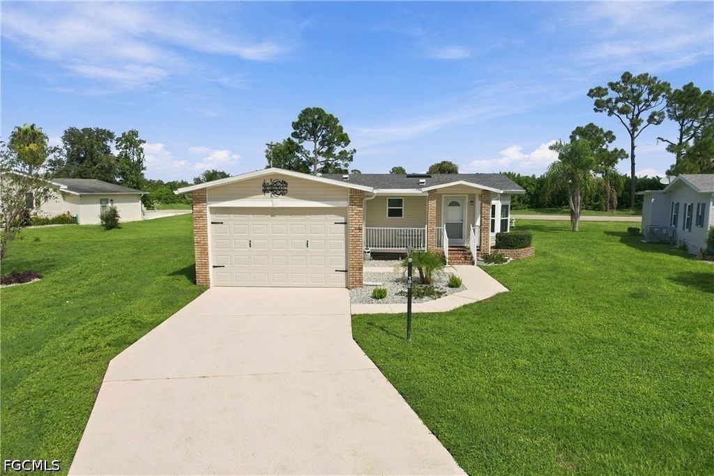 19867 Eagle Trace Ct, NORTH FORT MYERS