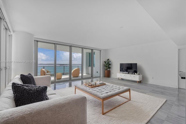 5 of 34 - 1331 Brickell Bay Dr 1201, Miami, FL