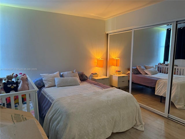 5 of 7 - 16919 N Bay Rd 710, Sunny Isles Beach, FL