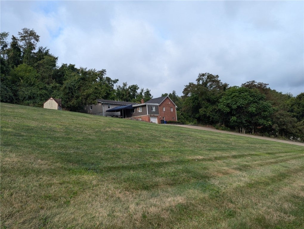 669 Tyrol Boulevard, Monessen