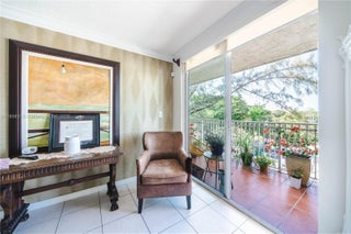 Photo of Listing #A11856115