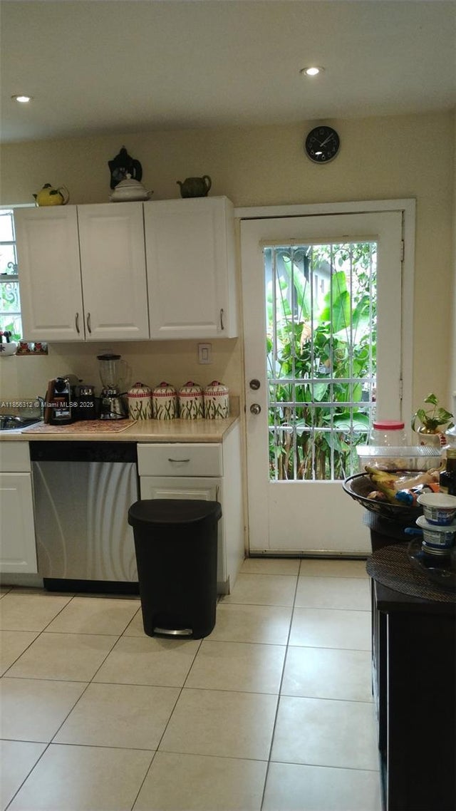 4 of 26 - 7312 Nw 17th Ct, Miami, FL