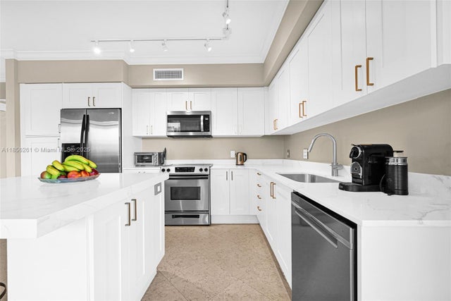 4 of 26 - 1745 E Hallandale Beach Blvd 303w, Hallandale Beach, FL