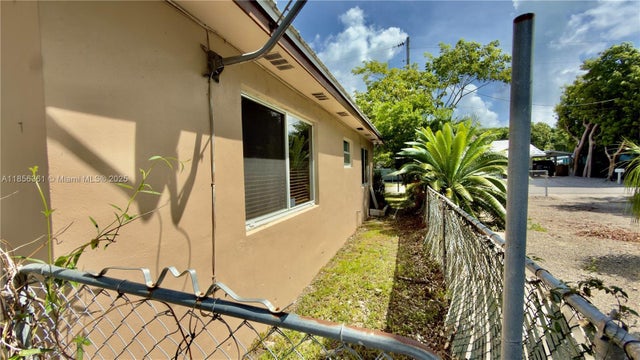 4 of 17 - 8 Madeira, Key Largo, FL