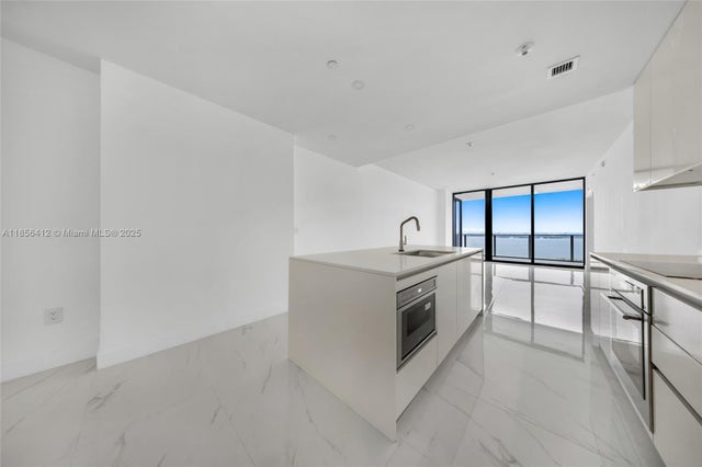 4 of 93 - 700 Ne 24th St 2704, Miami, FL