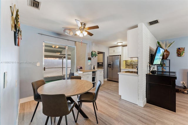 5 of 22 - 2020 De Soto Dr, Miramar, FL