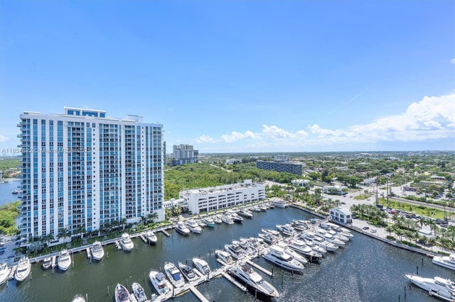 4 of 14 - 17301 Biscayne Blvd 1907, North Miami Beach, FL