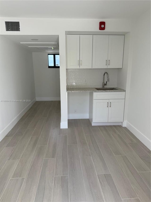3 of 5 - 20281 E Country Club Dr Cab19, Aventura, FL
