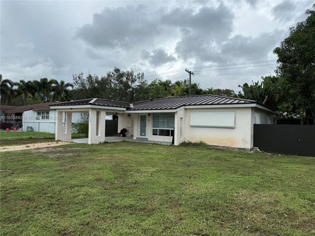 3 of 22 - 3301 Sw 20th Ct, Fort Lauderdale, FL