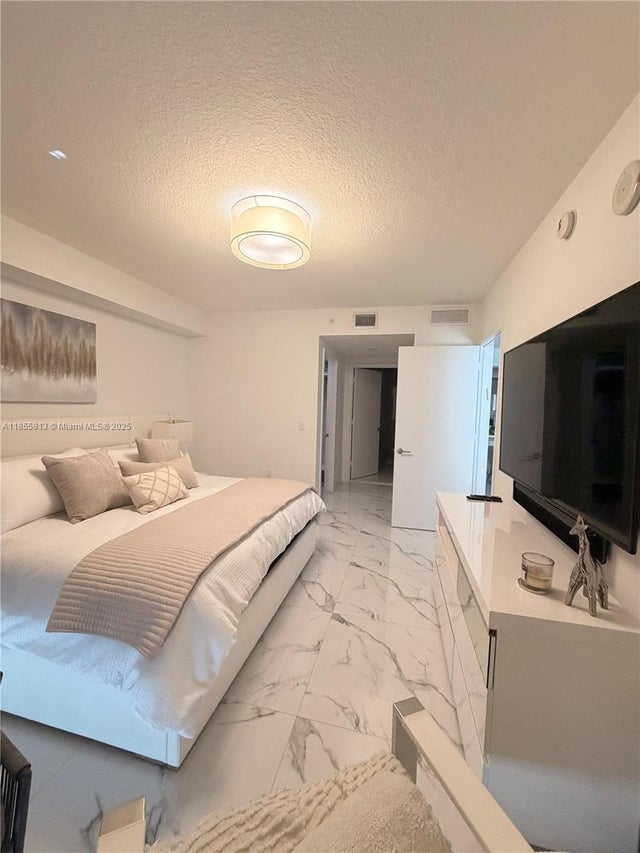 4 of 12 - 300 Sunny Isles Blvd 4-1206, Sunny Isles Beach, FL
