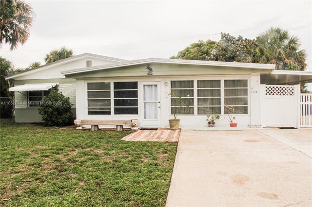 3 of 39 - 1624 Ne Orion St, Jensen Beach, FL