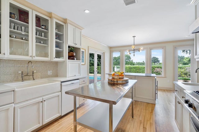 5 of 16 - 4310 Santa Maria St, Coral Gables, FL