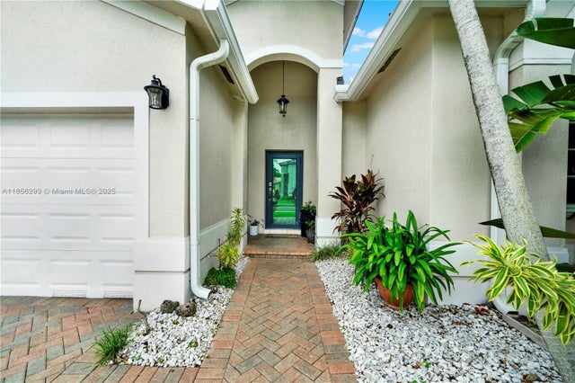 2 of 44 - 15577 Sw 138th Ter, Miami, FL