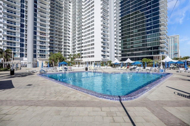 4 of 21 - 2030 S Ocean Dr 516, Hallandale Beach, FL