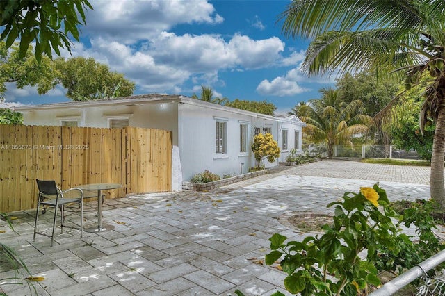 2 of 24 - 2900 Nw 164th St, Miami Gardens, FL