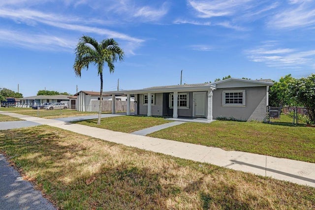 4 of 41 - 10451 Sw 150 Ter, Miami, FL