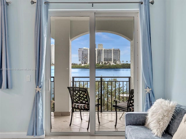 5 of 41 - 3255 Ne 184th St 12406, Aventura, FL