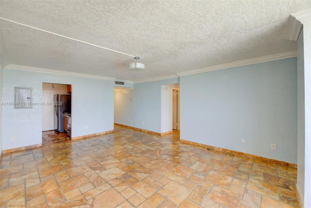 3 of 46 - 2350 Ne 135th St 1503, North Miami, FL