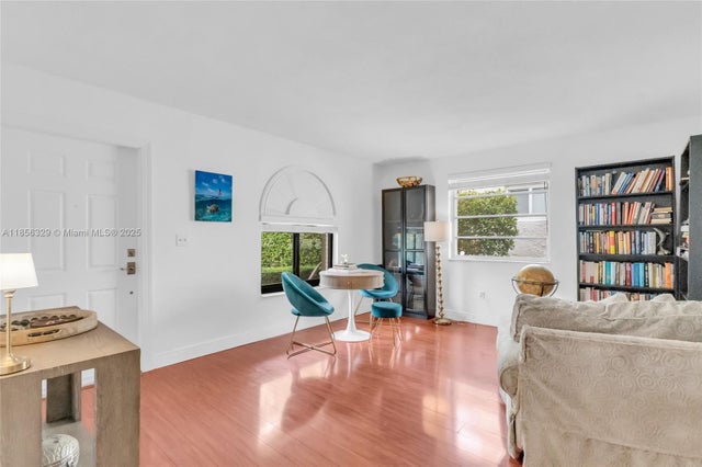 4 of 30 - 5864 Sw 42nd Ter, Miami, FL