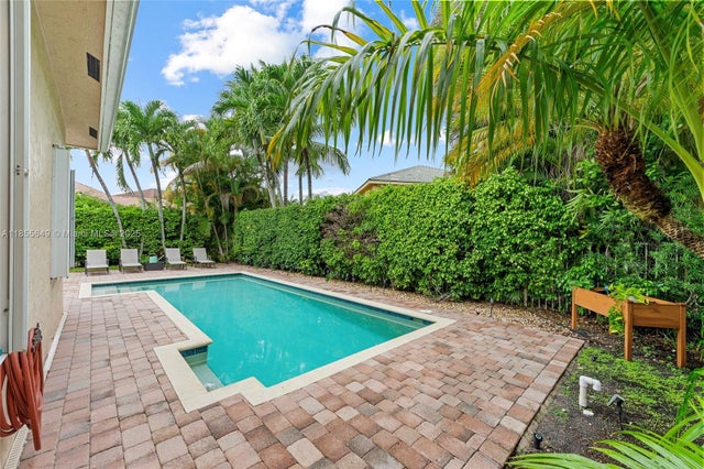 3 of 36 - 1487 Blue Jay Cir, Weston, FL