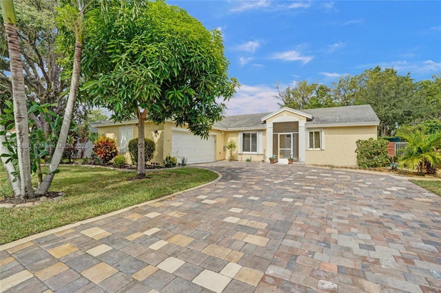 5540 Nw 40th Ter, Coconut Creek