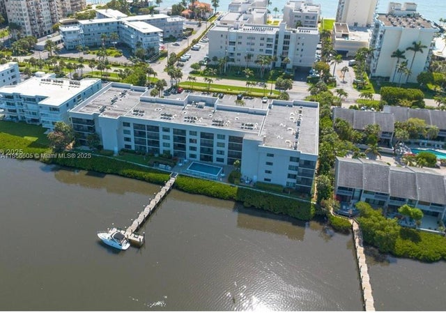 2 of 6 - 3525 S Ocean Blvd 4030, South Palm Beach, FL