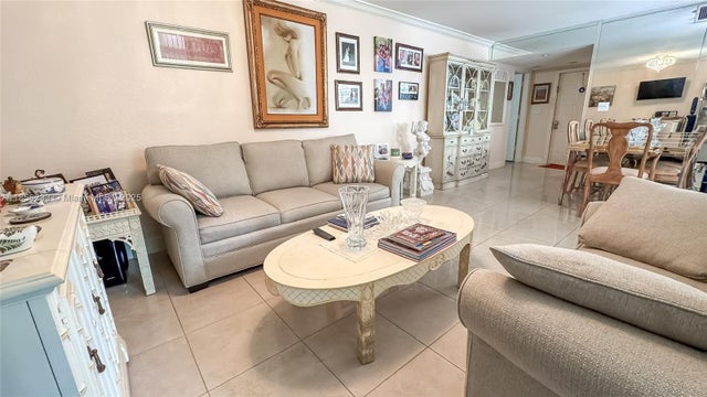 4 of 20 - 3570 Magellan Cir 222-2, Aventura, FL