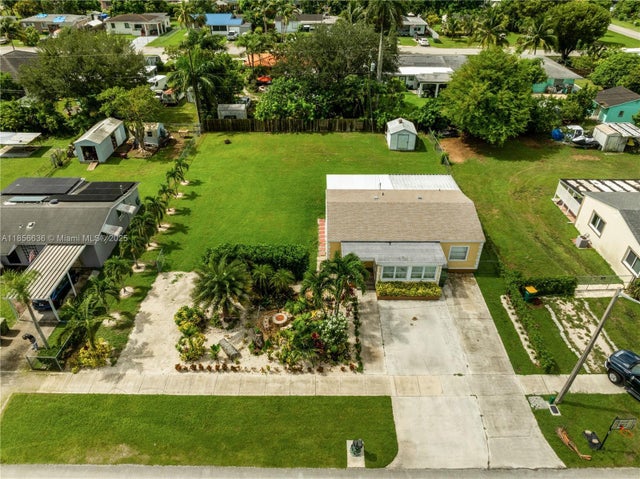 3 of 39 - 512 Nw 13th St, Homestead, FL