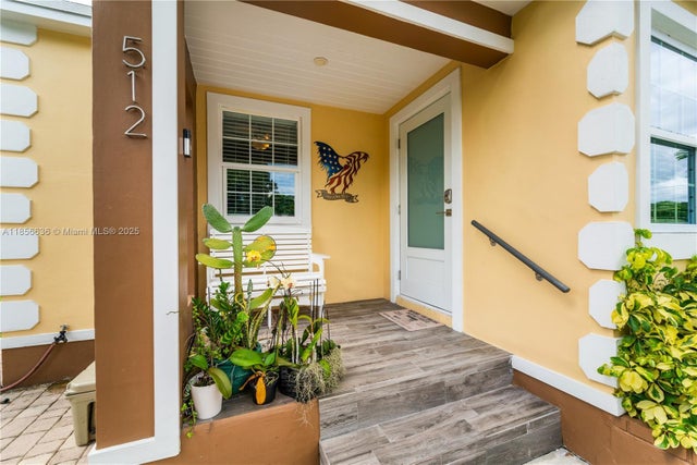 4 of 39 - 512 Nw 13th St, Homestead, FL