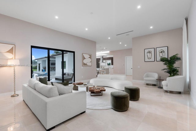 2 of 34 - 80 Nw 129th Ave, Miami, FL