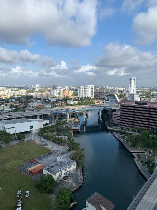 2 of 24 - 185 Sw 7th St 2202, Miami, FL